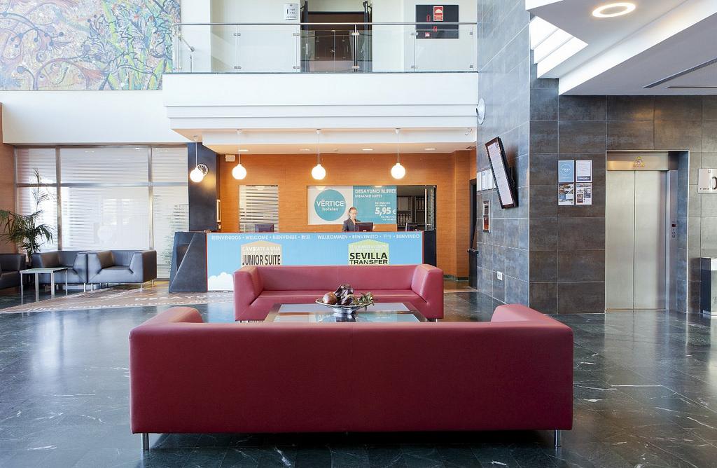 Apartamentos Vertice Sevilla Aljarafe Бормухос Екстер'єр фото