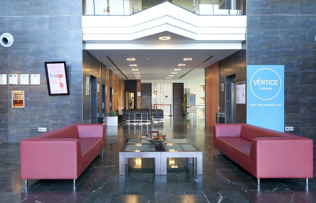 Apartamentos Vertice Sevilla Aljarafe Бормухос Екстер'єр фото