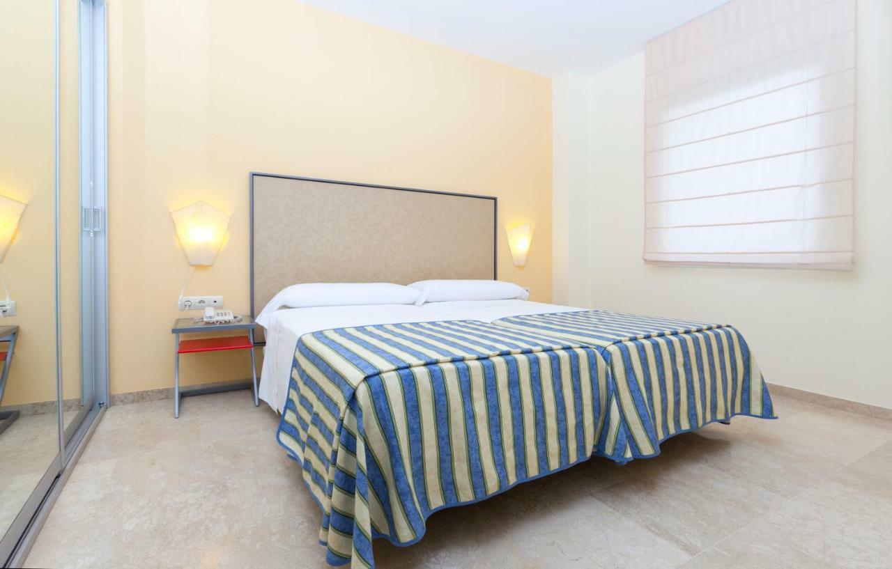 Apartamentos Vertice Sevilla Aljarafe Бормухос Екстер'єр фото